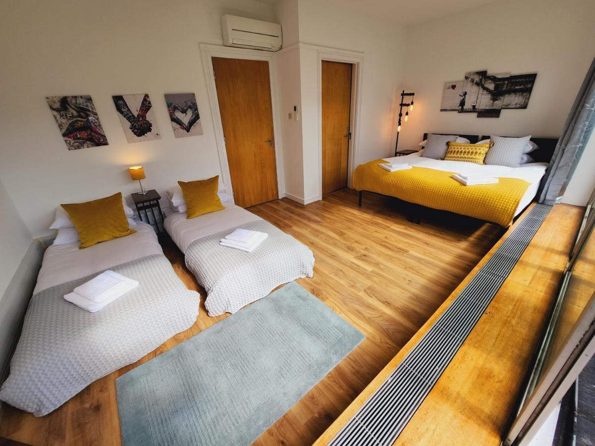 Top Floor Room In Baker St London Exterior photo