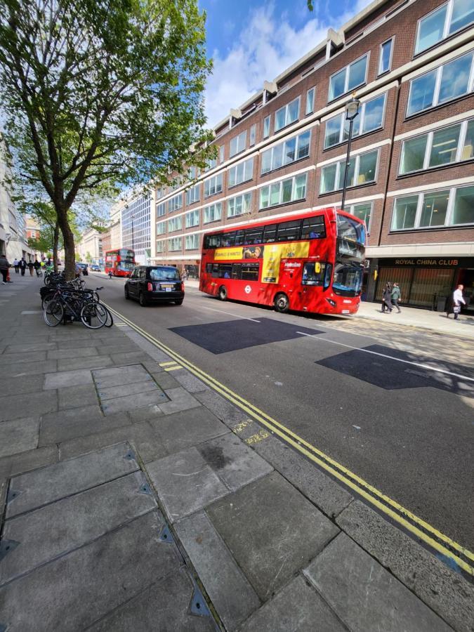 Top Floor Room In Baker St London Exterior photo